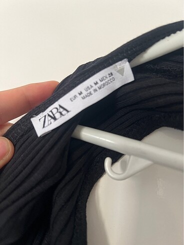 Zara Zara sırtı açık elbise