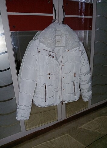 Beyaz mont