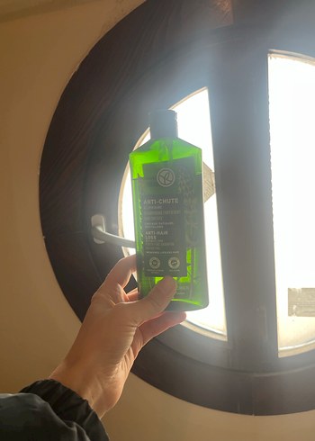 Yves Rocher Saç Dökülmesine Karşı Şampuan 300 ml - Görsel 2