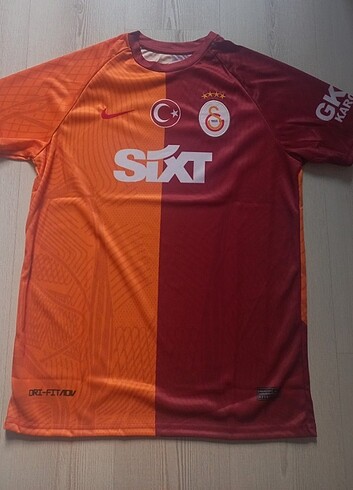 Galatasaray Yeni Sezon Forma 