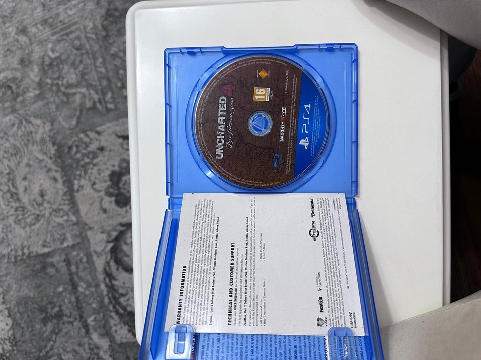 Uncharted 4 PS4 Oyun - Görsel 2