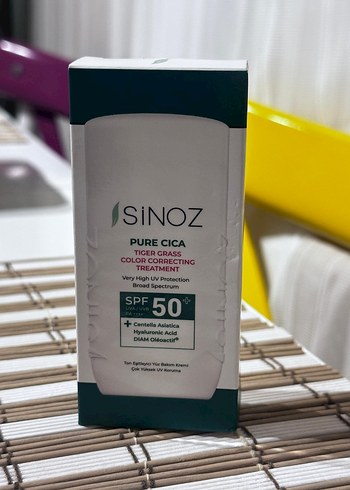 Sinoz Pure Cica Ton Eşitleyici Güneş Kremi SPF50+ 50 ml - Görsel 4