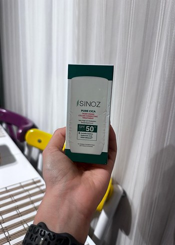 Sinoz Pure Cica Ton Eşitleyici Güneş Kremi SPF50+ 50 ml - Görsel 6