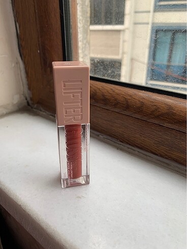 Beden Maybelline lifter gloss
