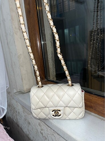  Beden Mini Chanel Çanta