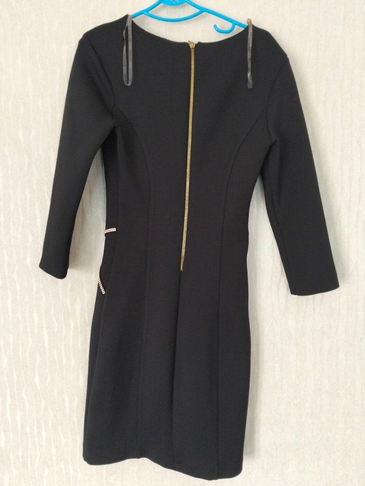 Zincir Detaylı Siyah Uzun Kollu Kadın Elbise - Görsel 4