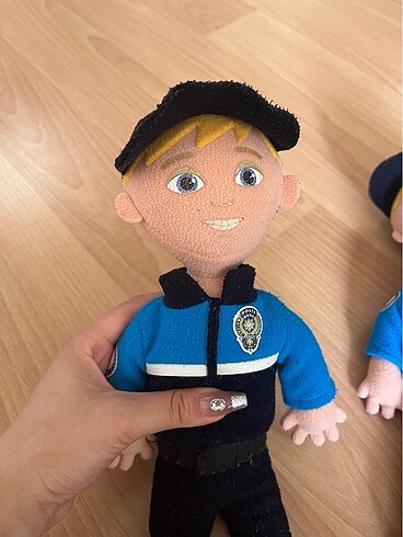 Polis bebek
