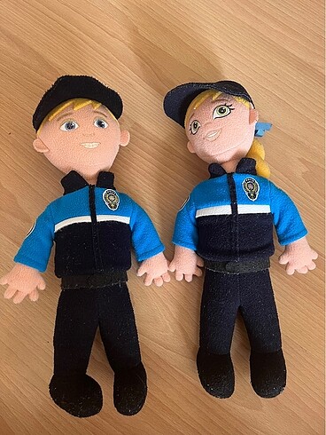 Polis bebek