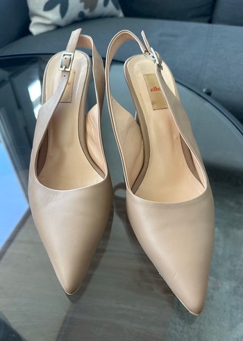 Bej Deri Stiletto Kadın Topuklu Ayakkabı