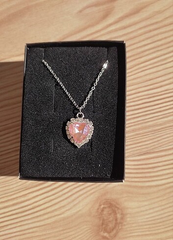 Beden Pink Heart Kolye
