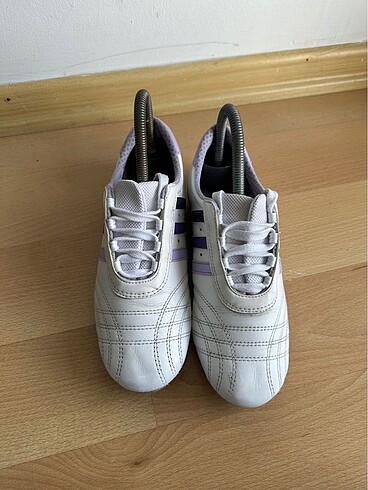 36,5 Beden Adidas spor ayakkabı
