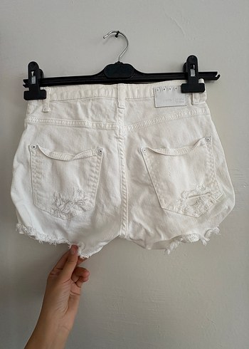 Diğer Düğmeli Beyaz Pamuklu Mini Kot Şort