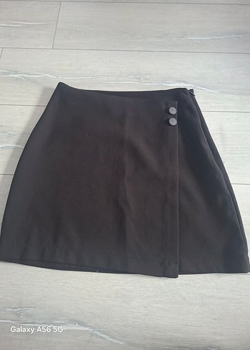 Düğmeli siyah renk Mini Etek