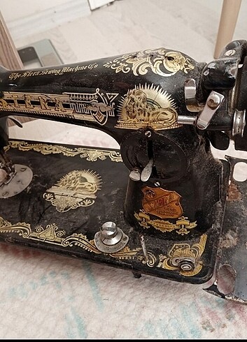  Beden siyah Renk Dikiş makinası antika eşya 