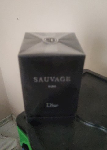 Dior Sauvage Siyah Erkek Parfümü