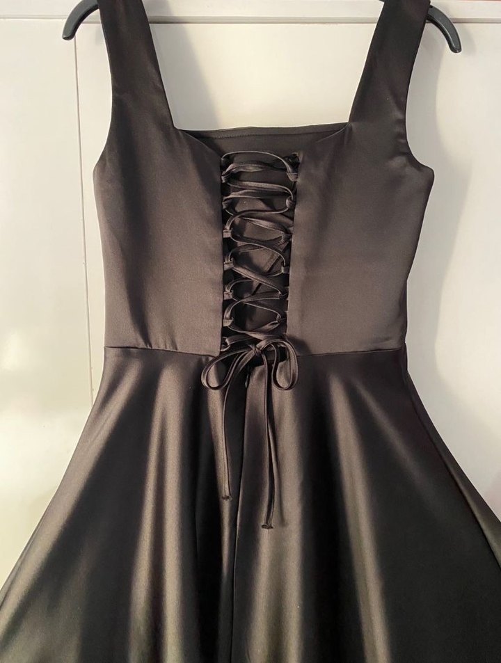 Uzun Siyah Mezuniyet Elbisesi - Görsel 3