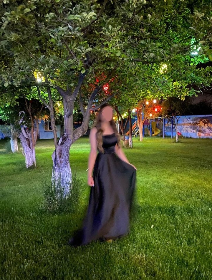 Uzun Siyah Mezuniyet Elbisesi - Görsel 2