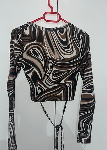 Diğer Kahverengi Batik Desenli Bağlamalı Crop Bluz