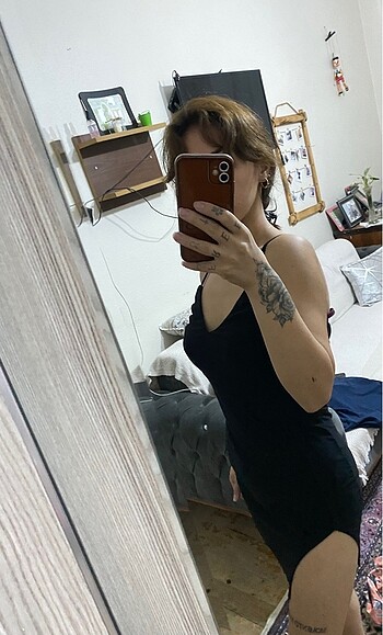 Diğer Likralı yırtmaçlı elbise