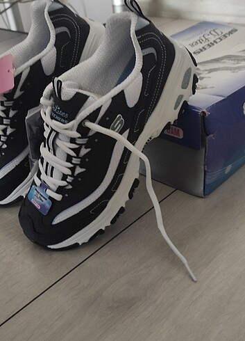 38,5 Beden lacivert Renk Skechers D'lites