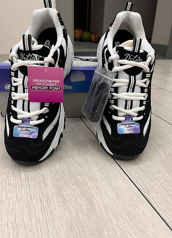 38,5 Beden Skechers D'lites
