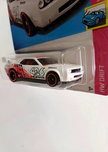 Beden Hot Wheels Uzun Kart Yurtdışı Dodge Challenger SRT Drift Car
