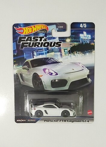 Hot Wheels Premium Porsche Cayman GT4