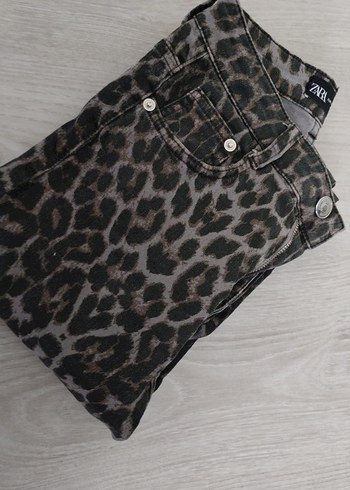 s Beden kahverengi Renk Zara Düğmeli Leopar Desenli Kadın Kot Pantolon