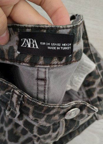 s Beden Zara Düğmeli Leopar Desenli Kadın Kot Pantolon
