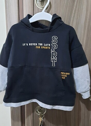 Erkek çocuk siyah sweatshirt 