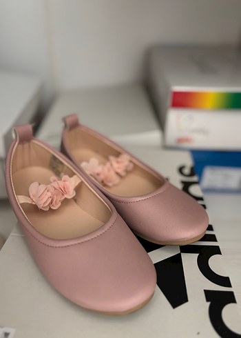 Kız Çocuk Pembe Fırfırlı Babet
