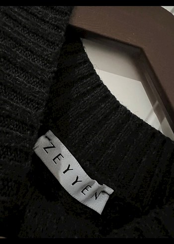 Kadın Siyah Rahat Kesim Boğazlı Takım - Görsel 4