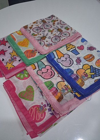 Çocuklar için Pastel Renkli Çok Desenli Başörtü - Görsel 7