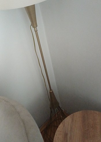 Beden altın Renk Bej Ayaklı Gri Detaylı Lambader