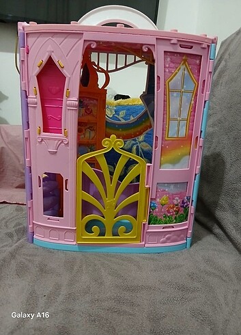 Disney barbie oyun evi