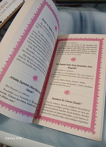  Beden Renk 2 adet dini kitap