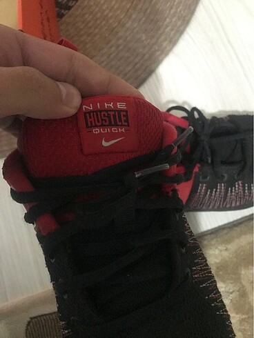 Nike Hustle Quick