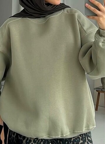 Zara Sweatshirt
