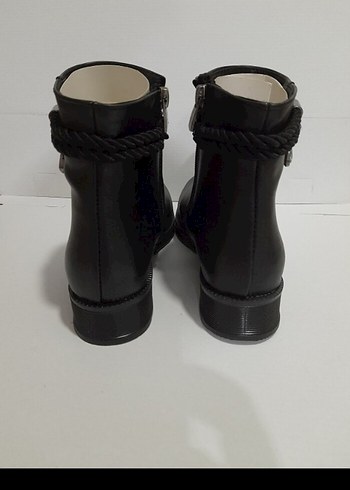 36 Beden siyah Renk Siyah Tokalı Kadın Bot
