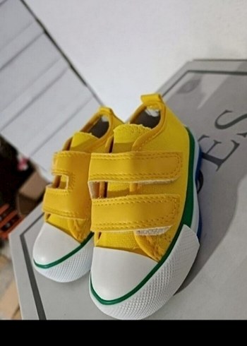 Converse spor ayakkabı