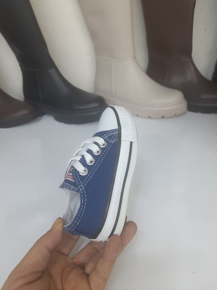 Converse spor ayakkabı - Görsel 2