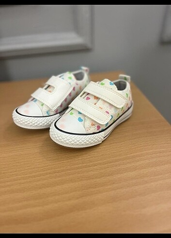 23 Beden Converse spor ayakkabı