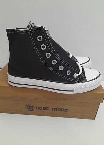 Converse spor ayakkabı
