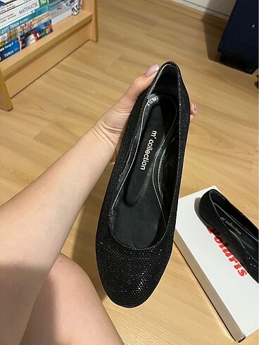 38 Beden M Collection siyah parıltılı babet