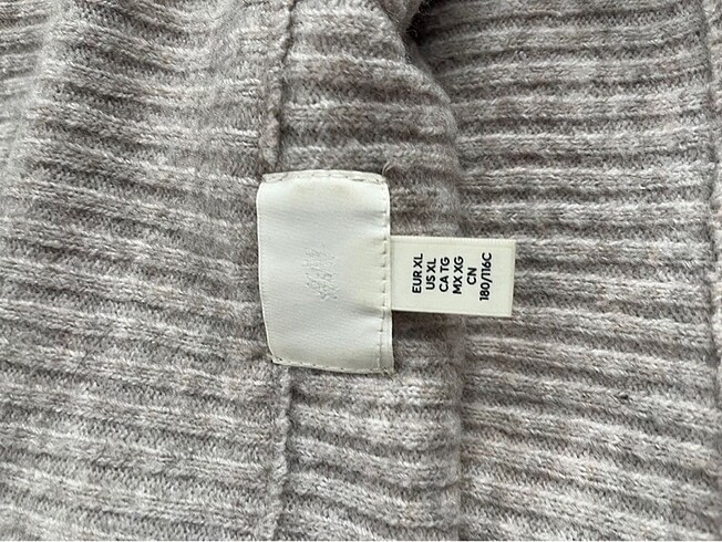l Beden H&M kazak