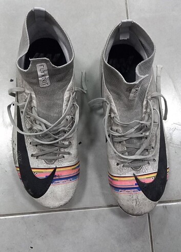 44 Beden beyaz Renk NIKE KRAMPON