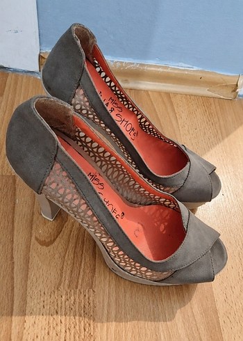 Diğer Gri Suet Peep Toe Topuklu Ayakkabi