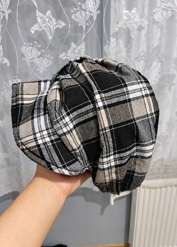 Diğer Ekose Desenli Rahat Beret Siklik Ve Konfor Bir Arada