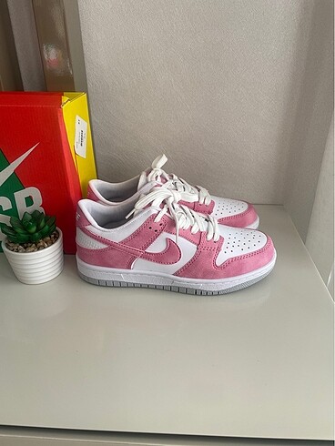 Nike Dunk Low