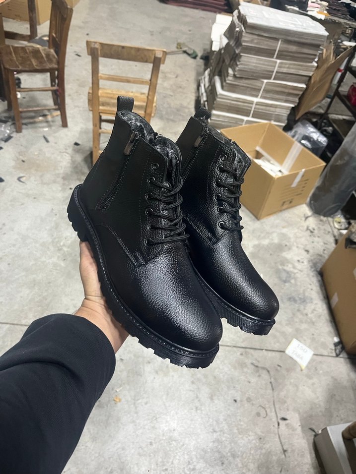 Siyah Deri Kürklü Erkek Bot - Görsel 3